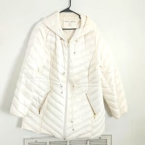 Gallery XXL Women's Light Weight Down Hooded Jacket Cream